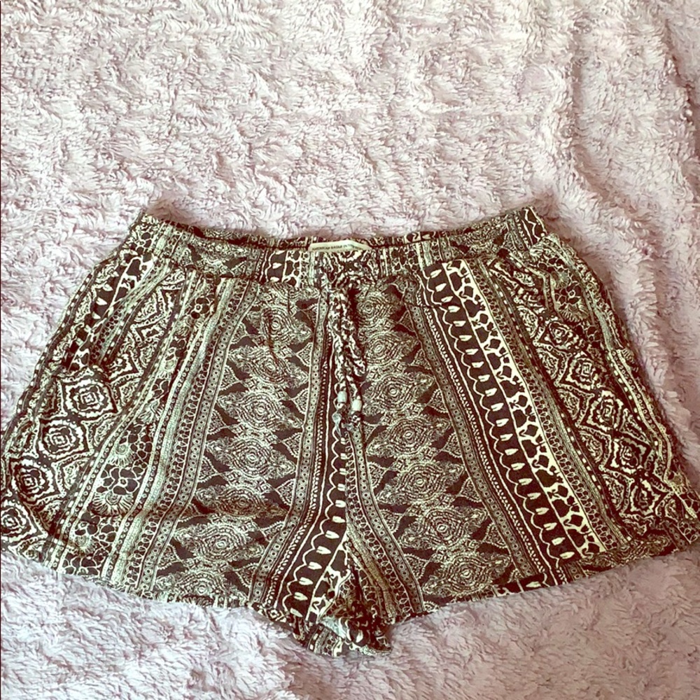 Loose shorts